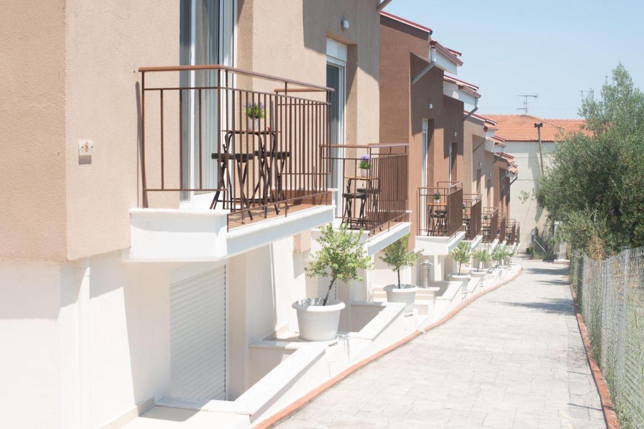Valery Apartments 佩科霍里 外观 照片